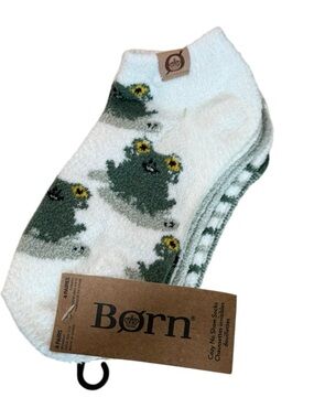 Born Cozy No Show Socks Frog Print 4 Pack Green White Low Cut Soft NWT